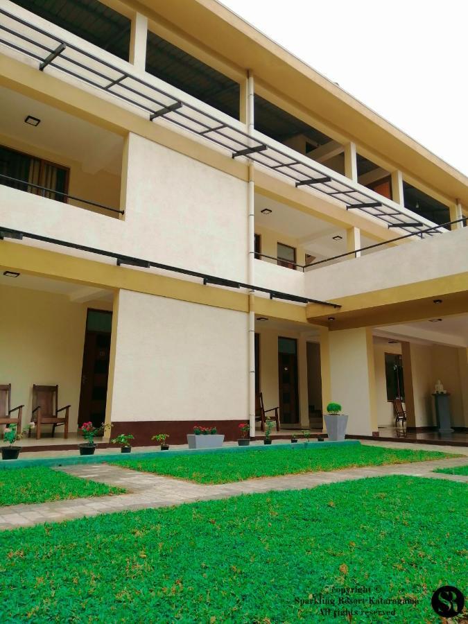 Sparkling Resort Kataragama Eksteriør bilde