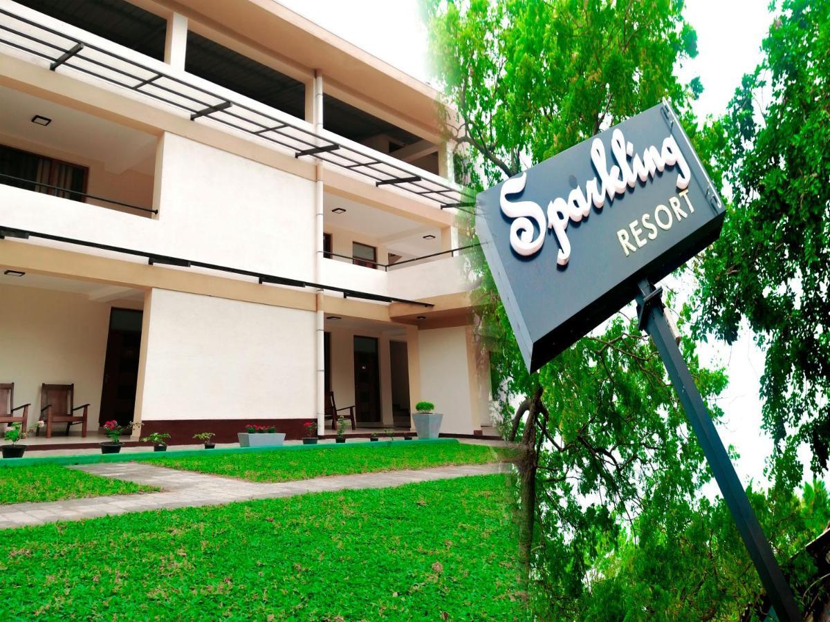 Sparkling Resort Kataragama Eksteriør bilde