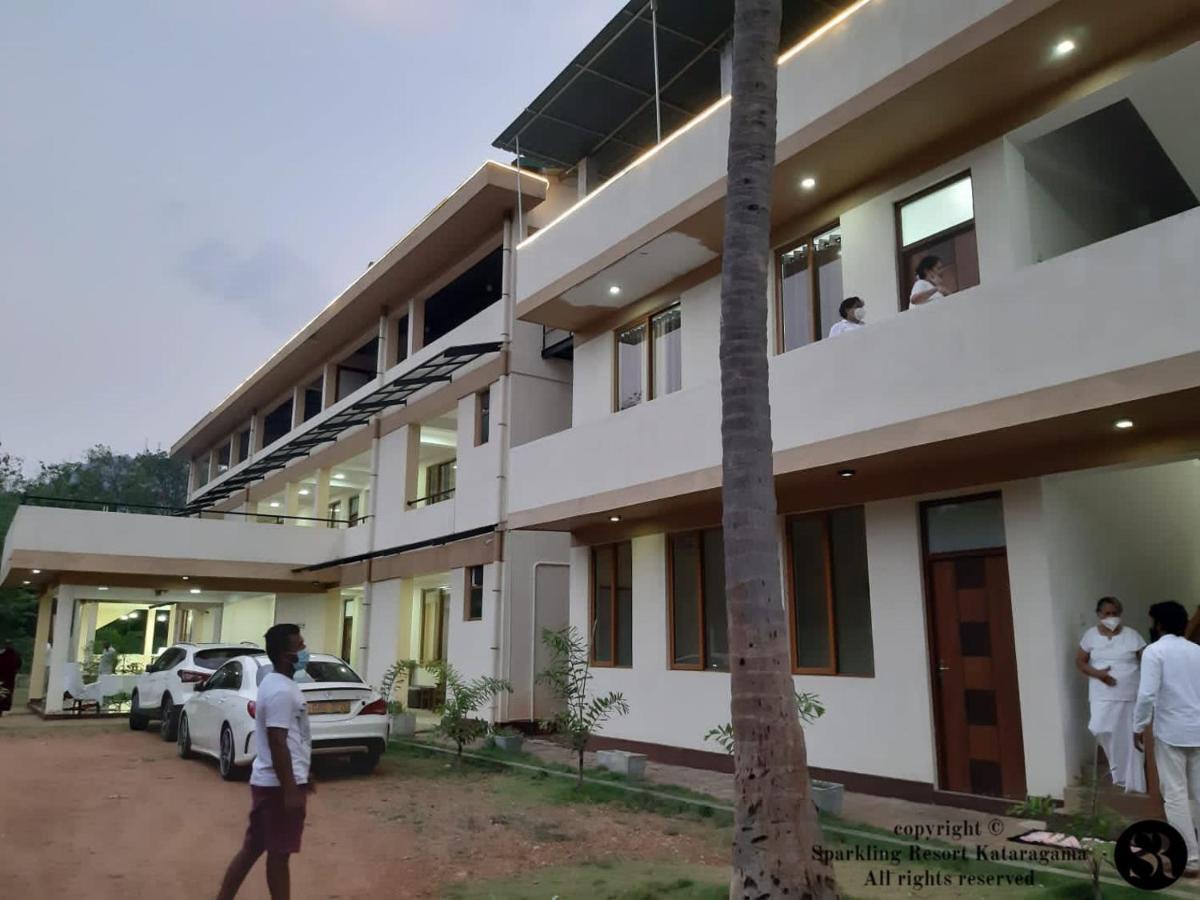 Sparkling Resort Kataragama Eksteriør bilde