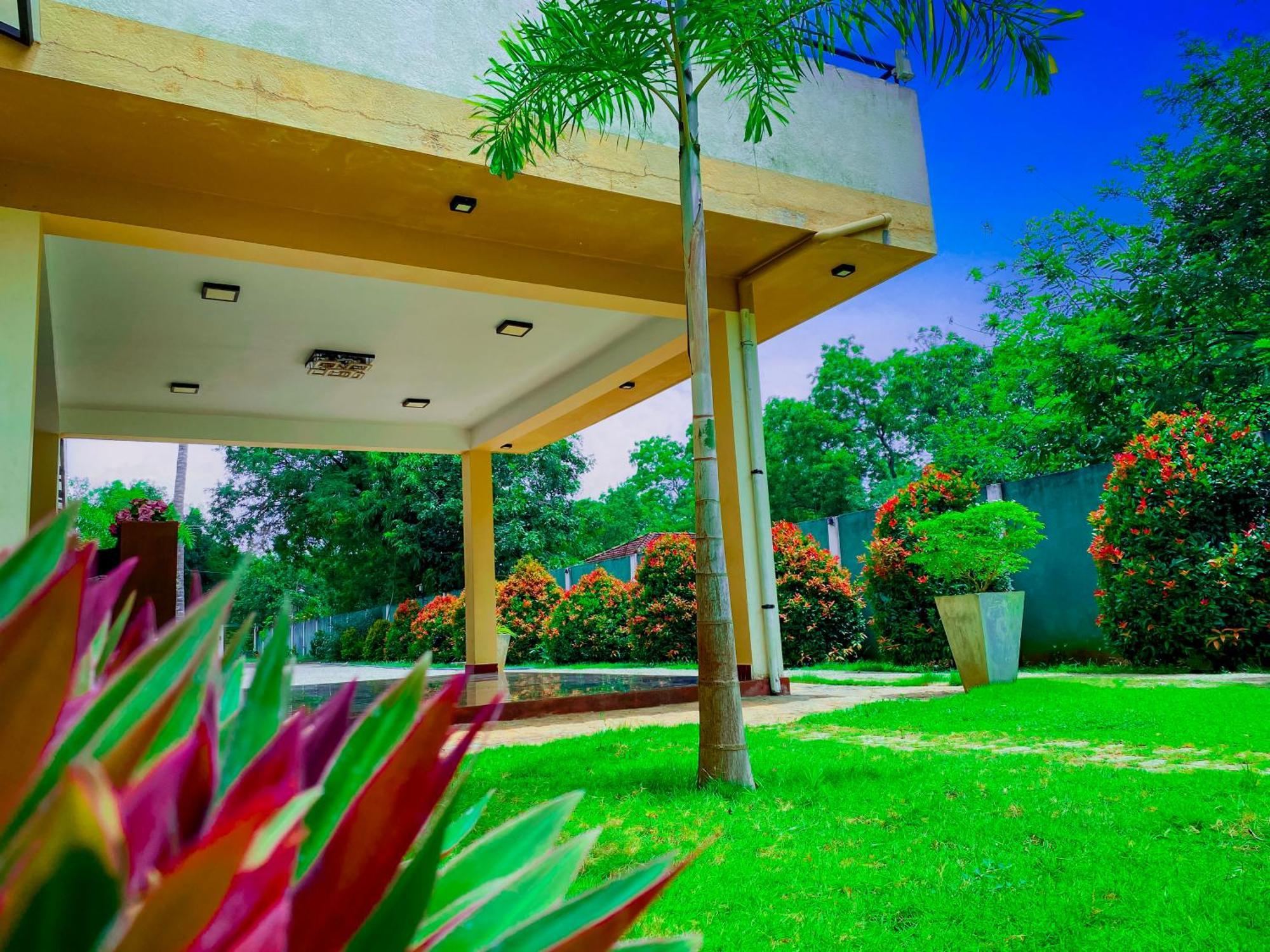 Sparkling Resort Kataragama Eksteriør bilde